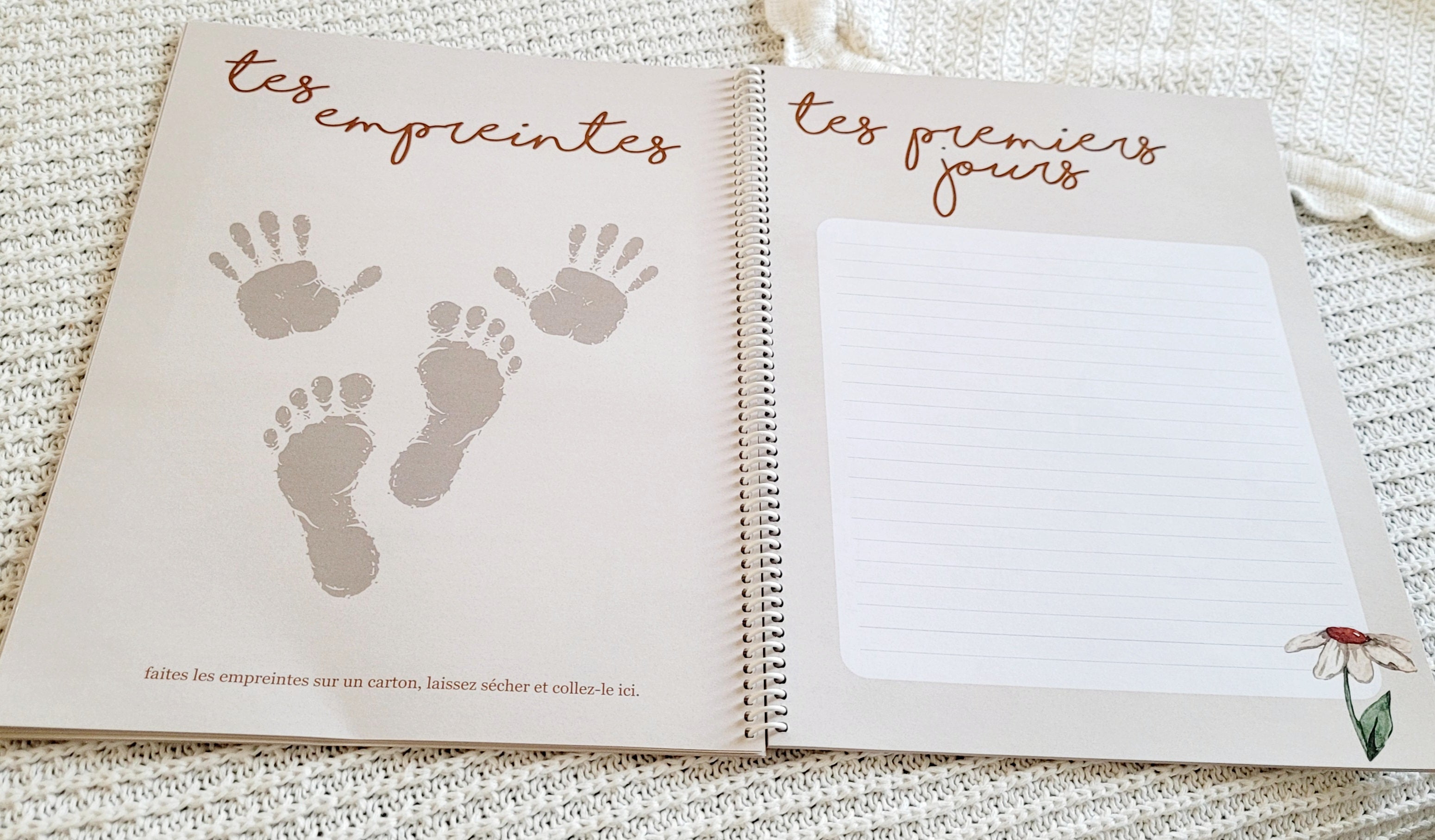 Livre de naissance & petite enfance À DISQUES - Fleurs & champignons