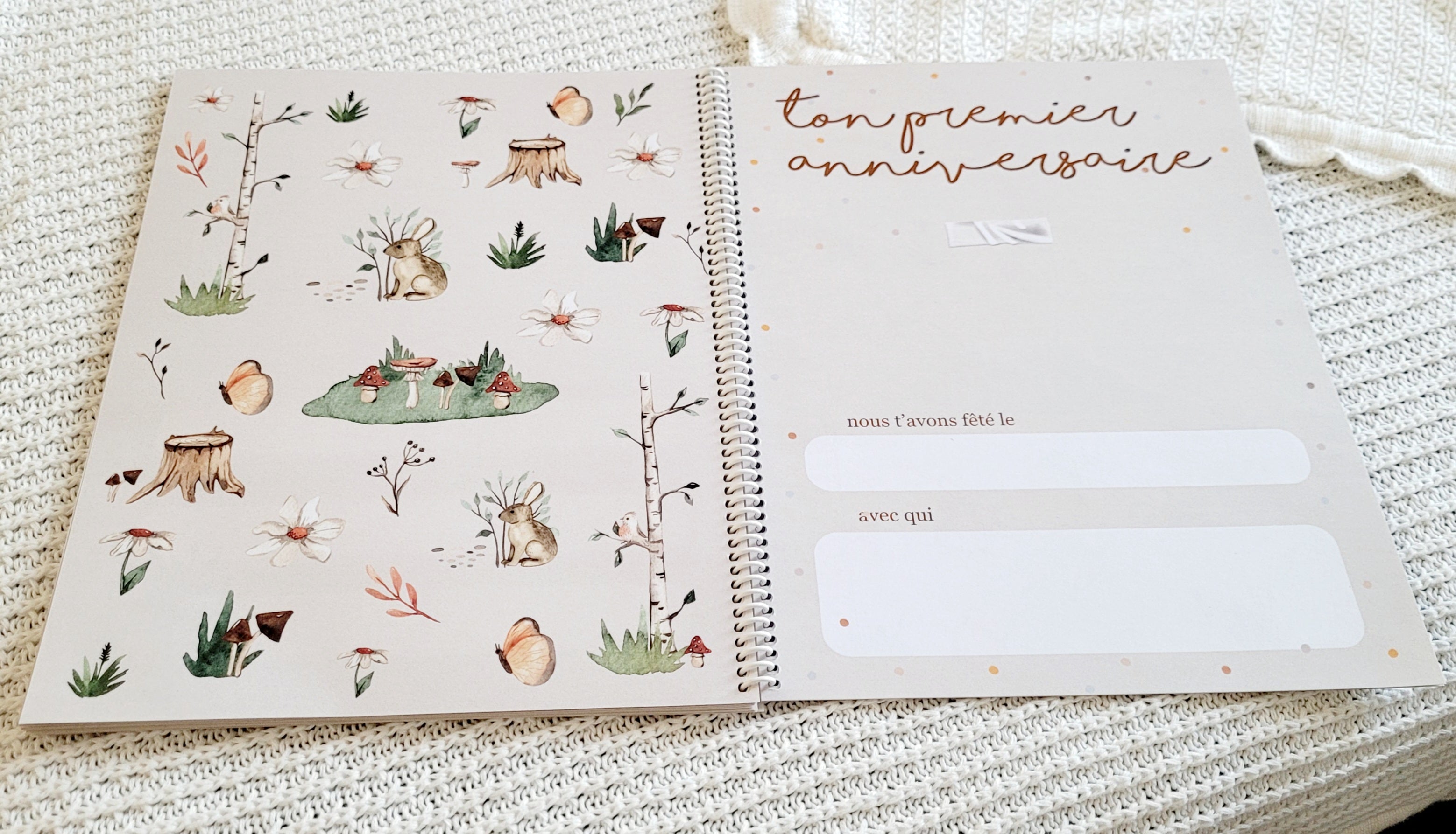 Livre de grossesse et naissance À DISQUES - Fleurs & champignons
